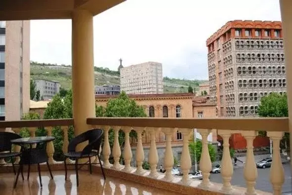 Alibaba https://cdn.alibaba.ir/ostorage/hotel-accommodation-images/6a5f8d39ece37da9b7dc6bcb_WhatsApp Image 2026-07-21 at 18.45.05.webp